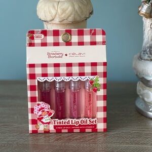 Strawberry Shortcake x Célavi Tinted Lip Oil Set 4pc Limited Edition NWT